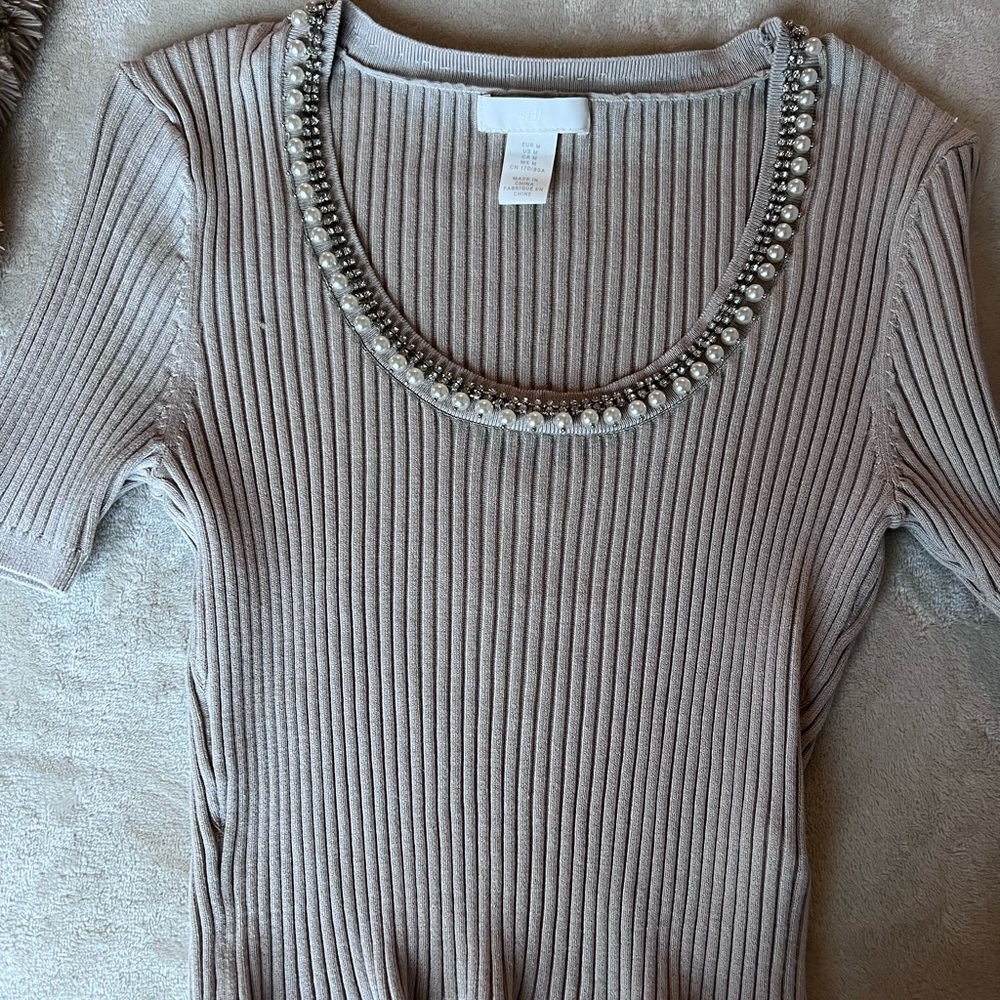 H&M Pearl Top 💓